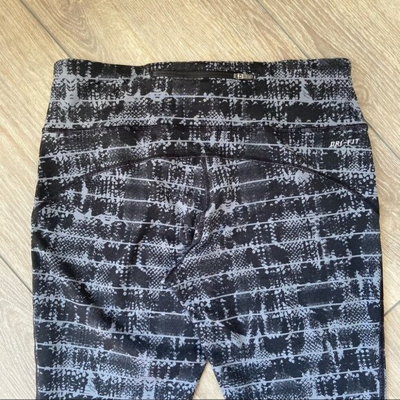 Nike Epic Run Print Full Length Running Tights - Picture 14 of 16